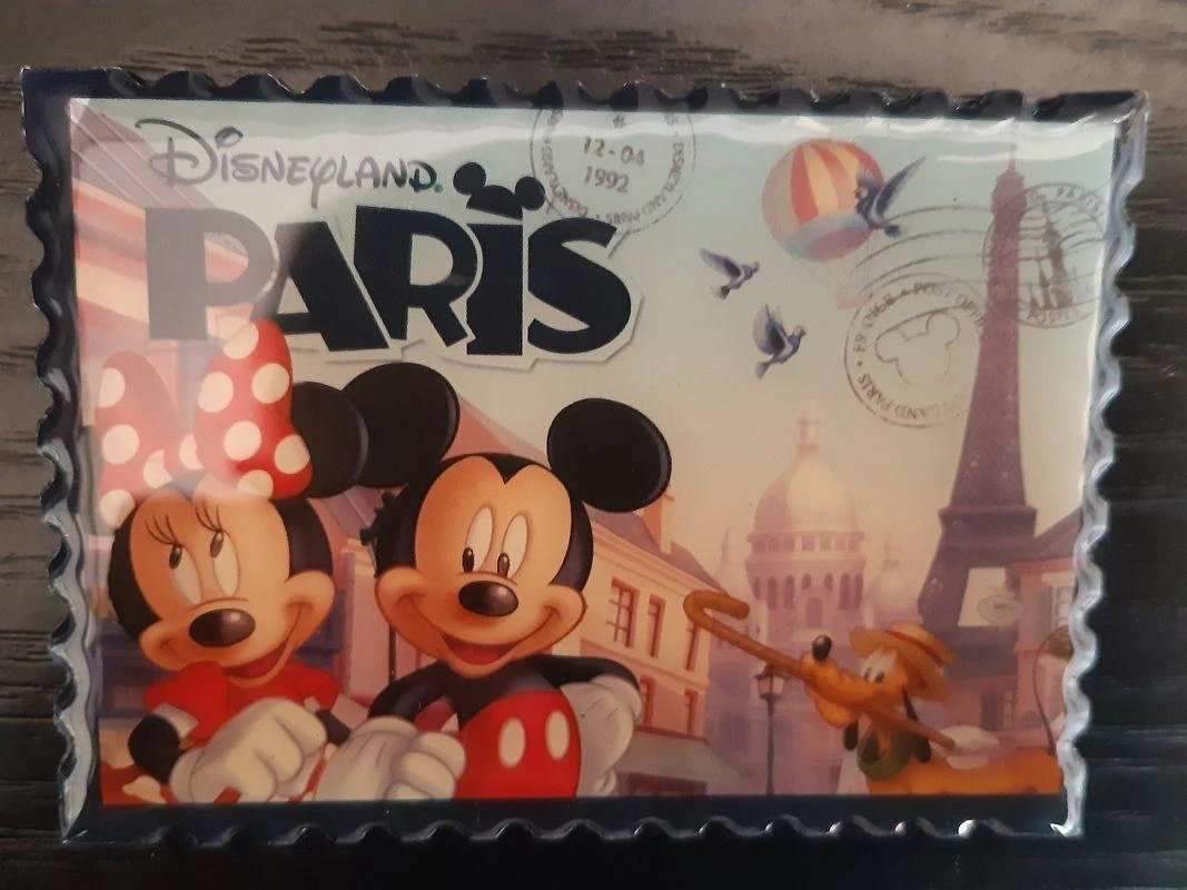 Rare Magnet rigide disney disneyland paris : timbre Mickey & Minnie à Paris - NE